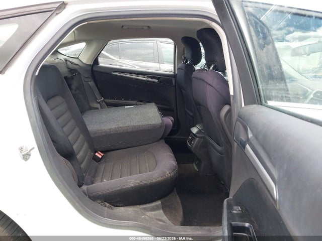 1FA6P0H71F5107633 Ford FUSION SE