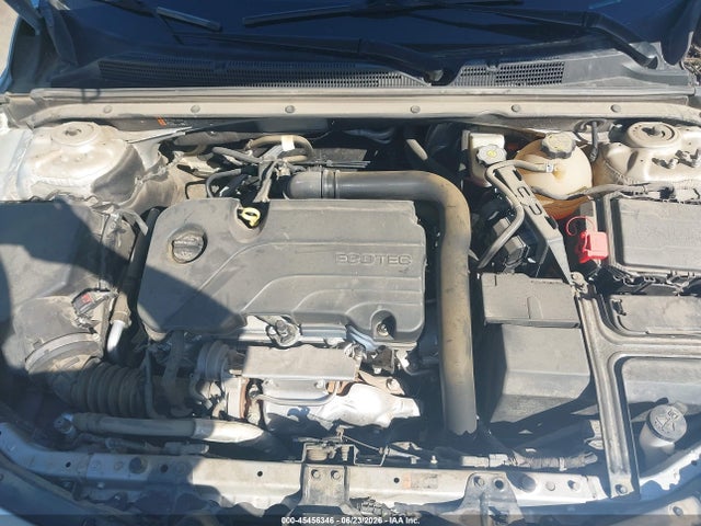 1G1ZC5ST1NF121023 Chevrolet Malibu Fwd 1fl