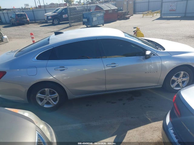 1G1ZC5ST1NF121023 Chevrolet Malibu Fwd 1fl