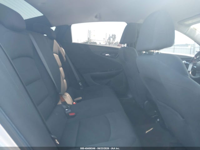 1G1ZC5ST1NF121023 Chevrolet Malibu Fwd 1fl