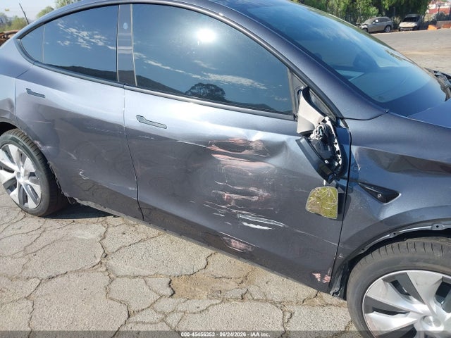 2023 Tesla Model Y Awd/long Range Dual Motor All-wheel Drive მანქანა იყიდება აუქციონზე, vin: 7SAYGDEE5PA161157, აუქციონის ნომერი: 45456353