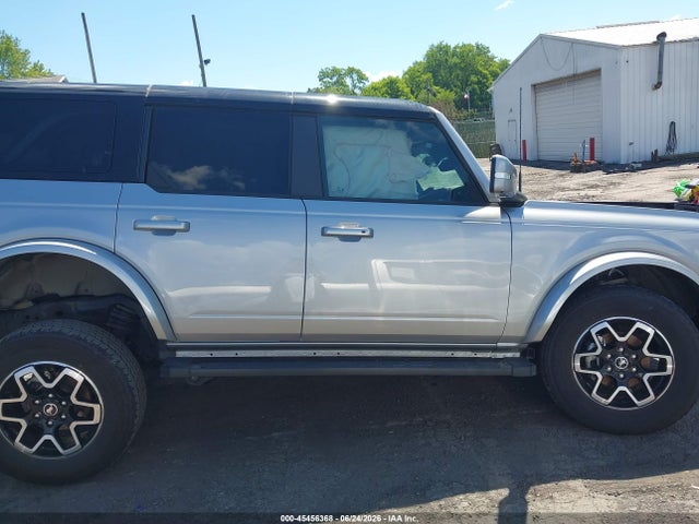 Продажа на аукционе авто 2024 Ford Bronco Outer Banks, vin: 1FMDE8BH9RLB42827, номер лота: 45456368