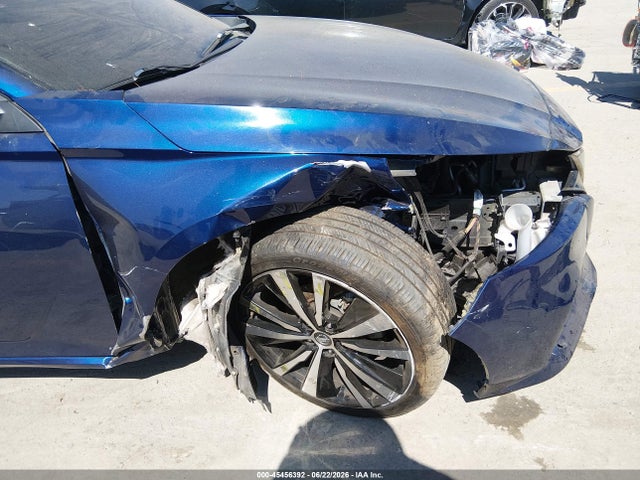 1N4BL4CV5NN360251 Nissan Altima Sr Fwd