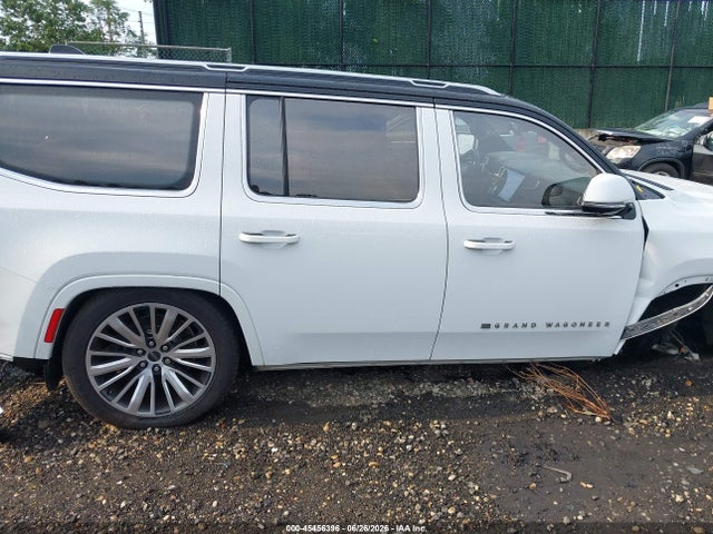 Продажа на аукционе авто 2022 Jeep Grand Wagoneer Series Iii 4x4, vin: 1C4SJVGJ2NS111646, номер лота: 45456396