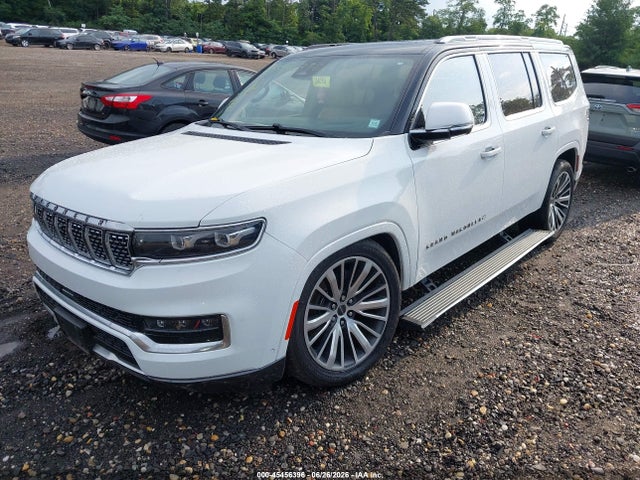 Продажа на аукционе авто 2022 Jeep Grand Wagoneer Series Iii 4x4, vin: 1C4SJVGJ2NS111646, номер лота: 45456396