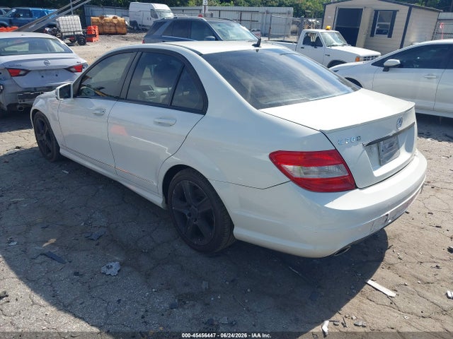 Продаж на аукціоні авто 2011 Mercedes-benz C 300 Luxury/sport, vin: WDDGF5EB7BR177167, номер лоту: 45456447
