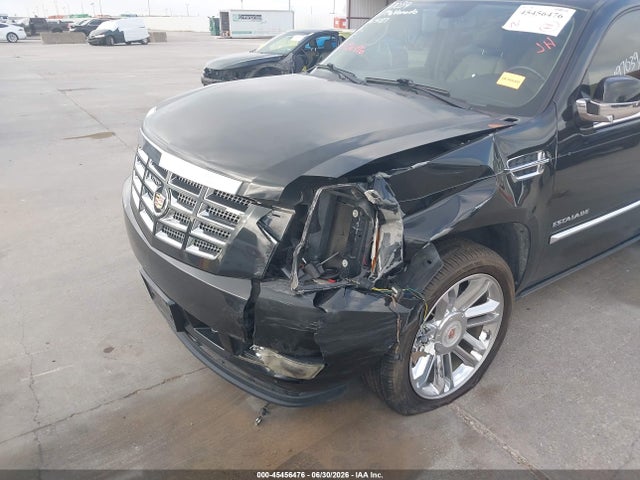 Продаж на аукціоні авто 2011 Cadillac Escalade Premium, vin: 1GYS4CEF6BR196336, номер лоту: 45456476