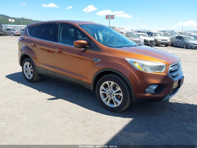 Ford ESCAPE SE 2017 1FMCU9GD4HUE18608 Image 1