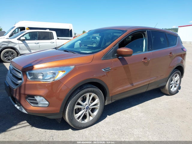 Ford ESCAPE SE 2017 1FMCU9GD4HUE18608 Image 2