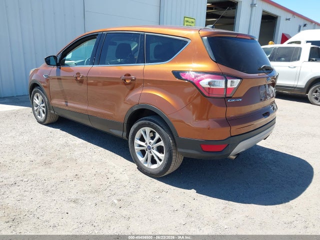 Ford ESCAPE SE 2017 1FMCU9GD4HUE18608 Image 3
