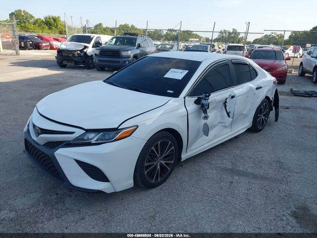 45456524 :رقم المزاد ، 4T1B11HK3JU505795 vin ، 2018 Toyota Camry Se مزاد بيع