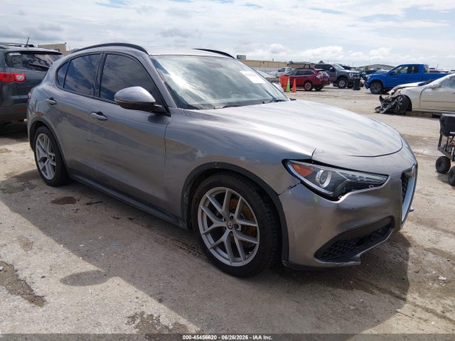 Продаж на аукціоні авто 2018 Alfa Romeo Stelvio Ti Sport Awd, vin: ZASFAKNN2J7B79388, номер лоту: 45456620