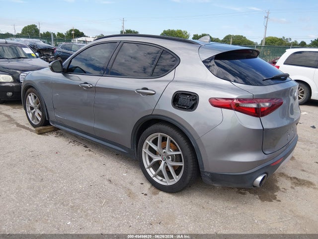 Продаж на аукціоні авто 2018 Alfa Romeo Stelvio Ti Sport Awd, vin: ZASFAKNN2J7B79388, номер лоту: 45456620