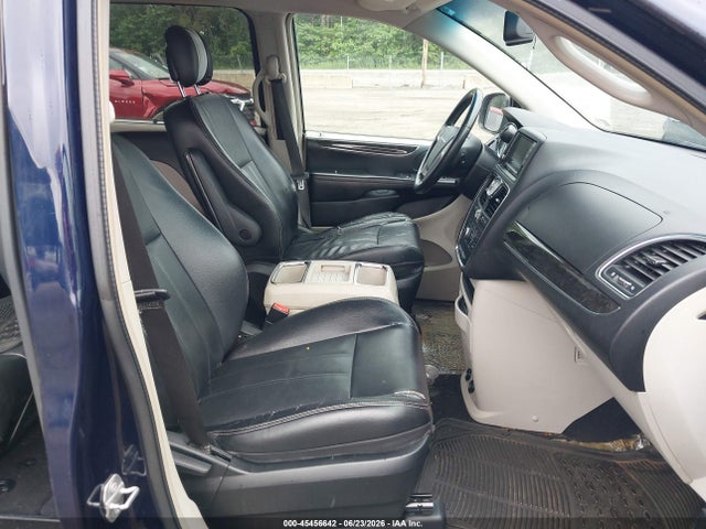 2014 Chrysler Town & Country Touring მანქანა იყიდება აუქციონზე, vin: 2C4RC1BG0ER468404, აუქციონის ნომერი: 45456642