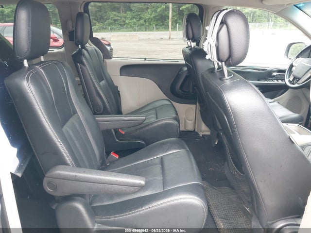 2014 Chrysler Town & Country Touring მანქანა იყიდება აუქციონზე, vin: 2C4RC1BG0ER468404, აუქციონის ნომერი: 45456642