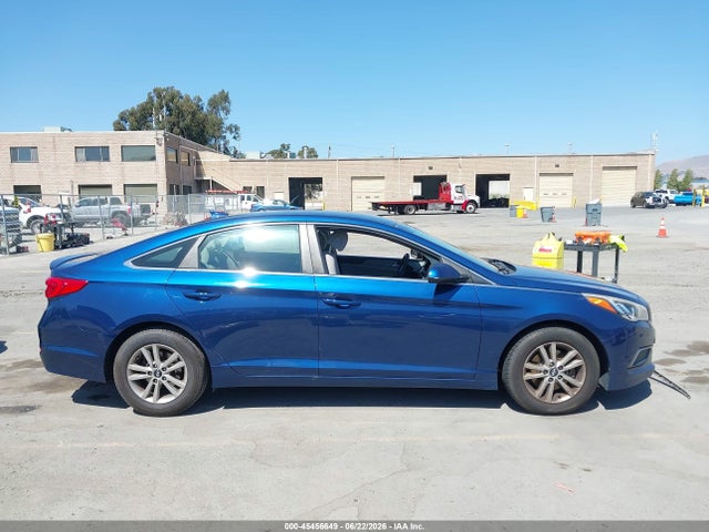 Hyundai SONATA SE 2016 5NPE24AF5GH280117 Image 13
