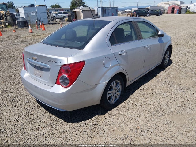 Chevrolet Sonic Lt Auto 2015 1G1JC5SH0F4113436 Image 4