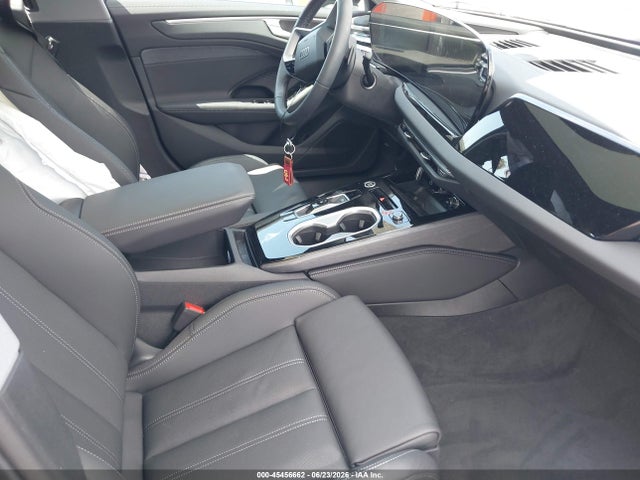 WAU55CFN2TN024722 Audi A6 Premium Plus Quattro S Tronic