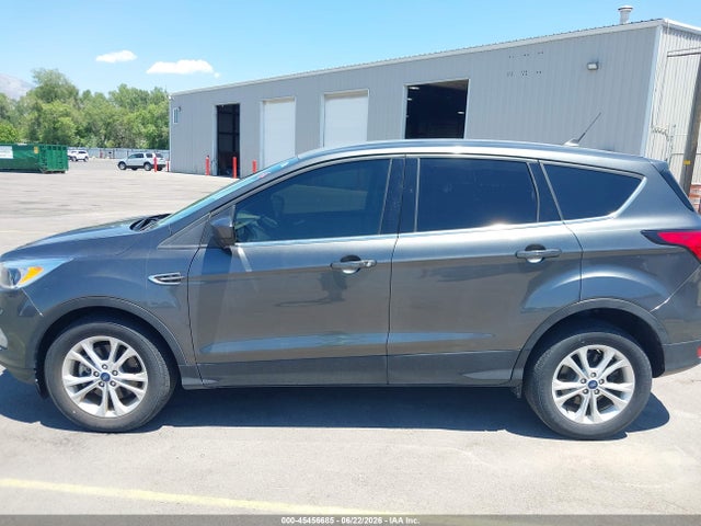 1FMCU9GD7KUA36886 Ford ESCAPE SE