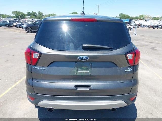 1FMCU9GD7KUA36886 Ford ESCAPE SE