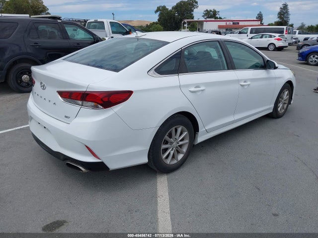 Hyundai SONATA ECO 2018 5NPE24AA9JH682833 Image 4
