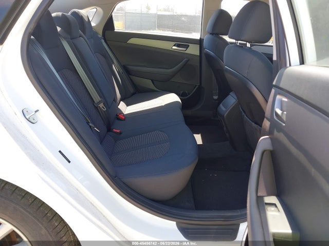 Hyundai SONATA ECO 2018 5NPE24AA9JH682833 Image 8