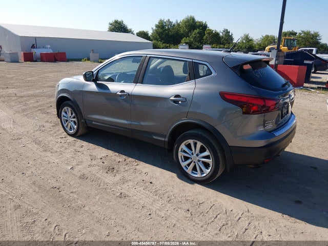 JN1BJ1CR4HW136424 Nissan Rogue Sport S
