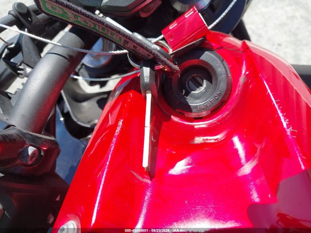 45456801 :رقم المزاد ، ML5EREN14RDAB1933 vin ، 2024 Kawasaki Er650 N مزاد بيع