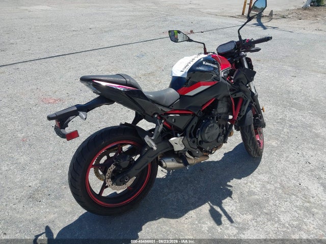 45456801 :رقم المزاد ، ML5EREN14RDAB1933 vin ، 2024 Kawasaki Er650 N مزاد بيع