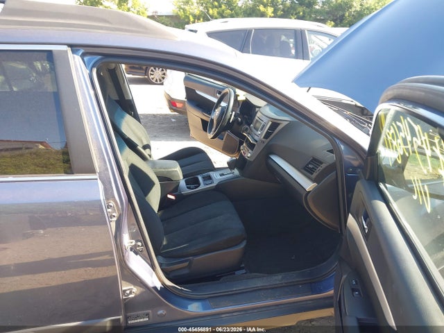 Продаж на аукціоні авто 2014 Subaru Outback 2.5i Premium, vin: 4S4BRBCC2E3324388, номер лоту: 45456891