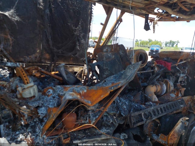 45456932 :رقم المزاد ، 1FVHAHAV11PF93036 vin ، 2001 Freightliner Conventional Fld120 مزاد بيع