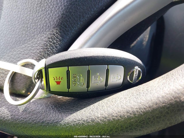 2015 Nissan Rogue Sv მანქანა იყიდება აუქციონზე, vin: 5N1AT2MV8FC838311, აუქციონის ნომერი: 45456942