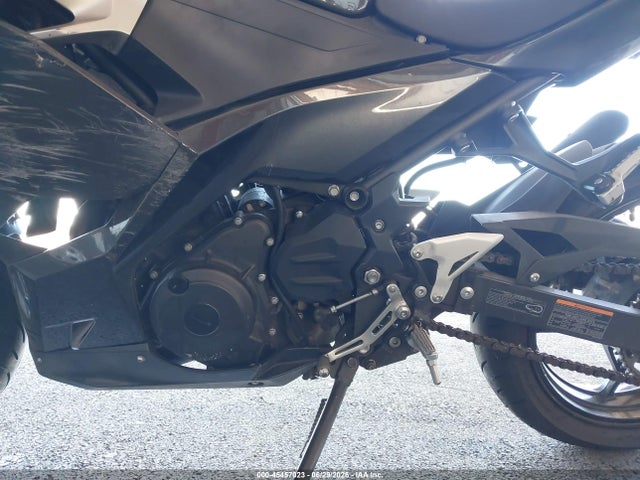 Auction sale of the 2022 Kawasaki Ex400, vin: JKAEXKH16NDAE6340, lot number: 45457023