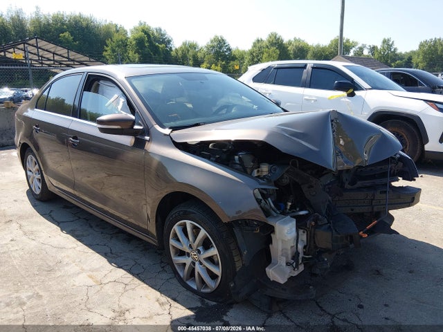 2013 Volkswagen Jetta 2.5l Se მანქანა იყიდება აუქციონზე, vin: 3VWDP7AJ3DM450321, აუქციონის ნომერი: 45457038