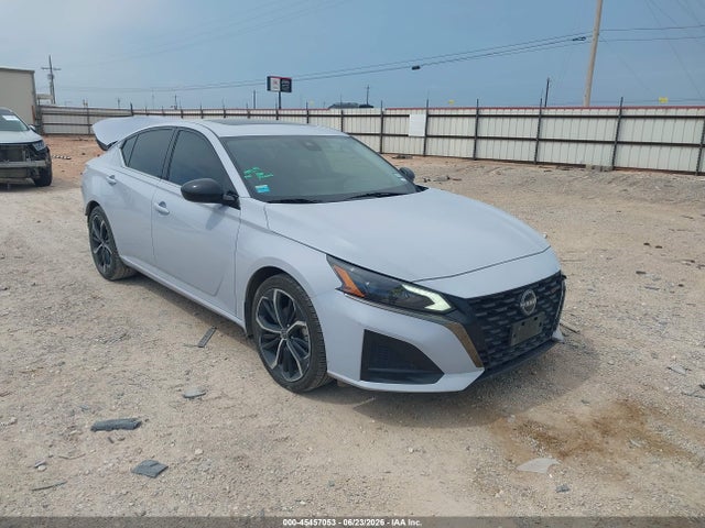 2023 1N4BL4CV7PN424678 main image