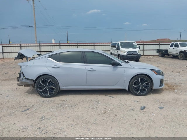 1N4BL4CV7PN424678 Nissan Altima Sr Fwd