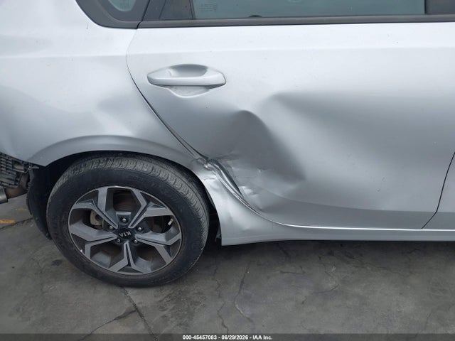 3KPF24AD1ME349081 KIA Forte Lxs