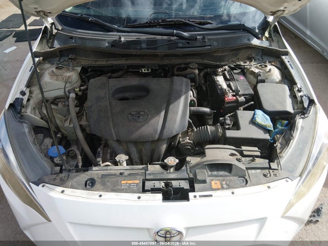 3MYDLBYV9JY316509 Toyota YARIS IA