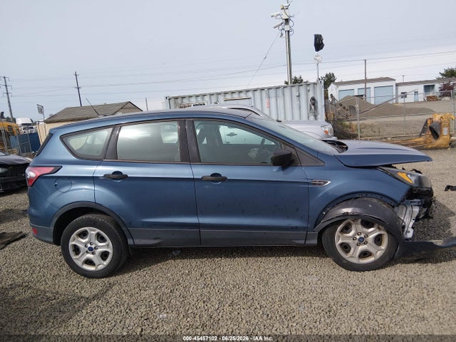 Продаж на аукціоні авто 2018 Ford Escape S, vin: 1FMCU0F77JUA10228, номер лоту: 45457102