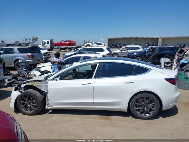 Tesla Model 3 Long Range/mid Range/standard Range/standard Range Plus 2019 5YJ3E1EA9KF362788 Image 13