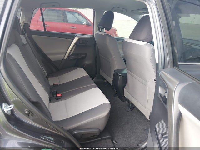 Toyota RAV4 LE 2015 JTMZFREV0FJ025773 Image 8