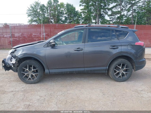 JTMNFREV9JJ186064 Toyota RAV4 SE