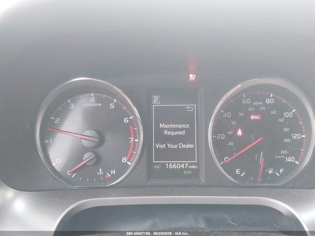 JTMNFREV9JJ186064 Toyota RAV4 SE