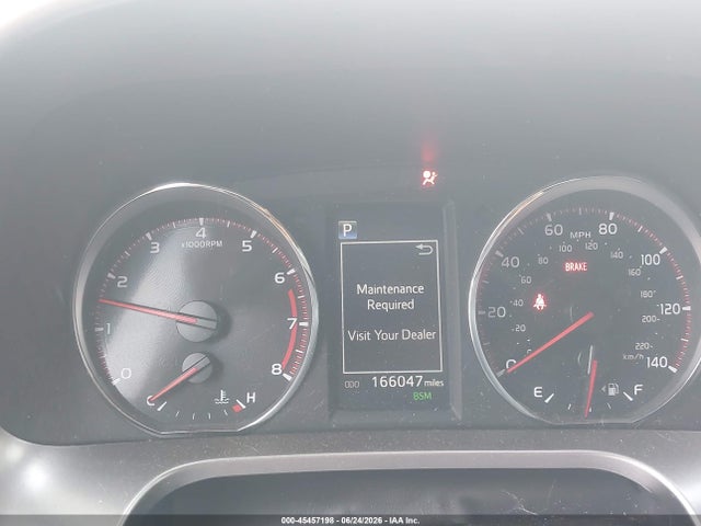 JTMNFREV9JJ186064 Toyota RAV4 SE