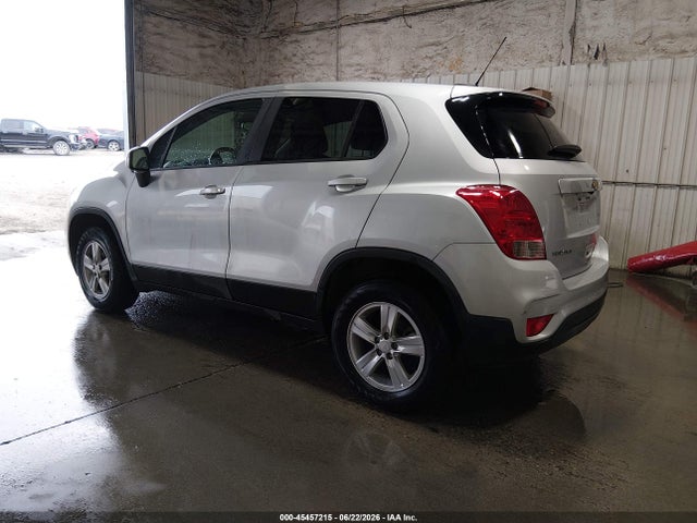 Chevrolet TRAX LS 2018 3GNCJNSB7JL353983 Image 3