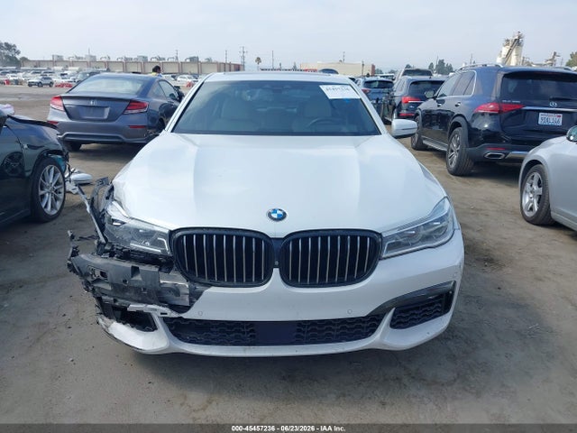 WBA7F0C50HGM21320 BMW 750i