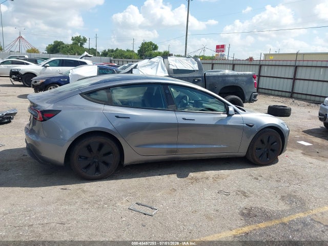 5YJ3E1EA1SF979120 Tesla Model 3 Long Range Rear-wheel Drive/standard Rear-wheel Drive