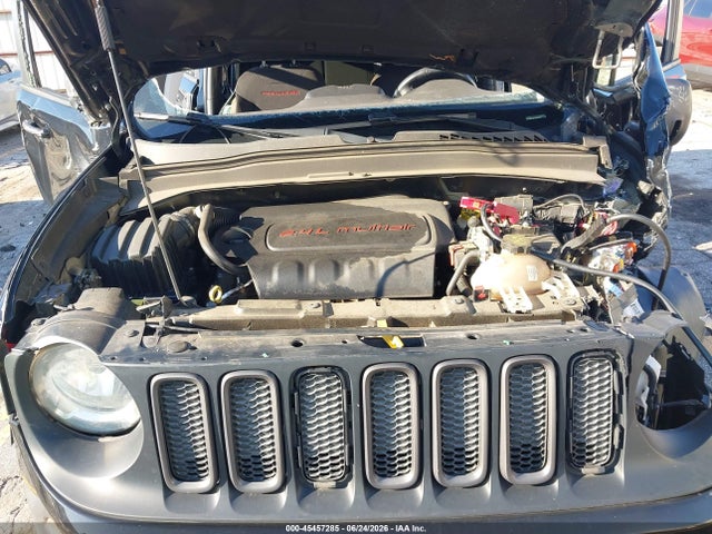 45457285 :رقم المزاد ، ZACCJBCB7JPG98007 vin ، 2018 Jeep Renegade Trailhawk 4x4 مزاد بيع