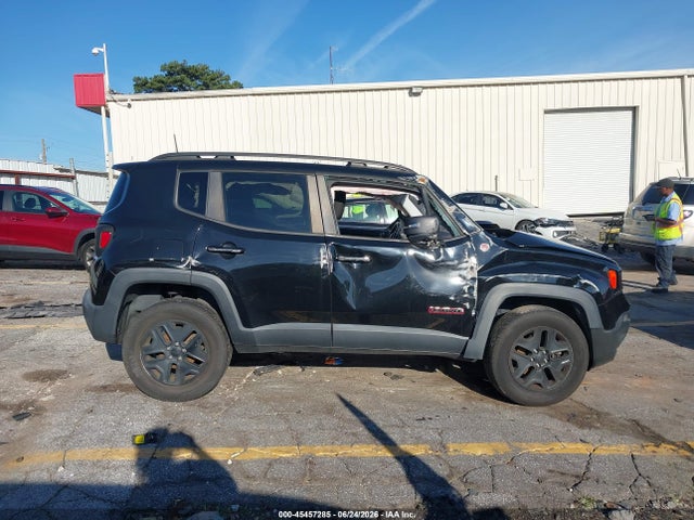 45457285 :رقم المزاد ، ZACCJBCB7JPG98007 vin ، 2018 Jeep Renegade Trailhawk 4x4 مزاد بيع