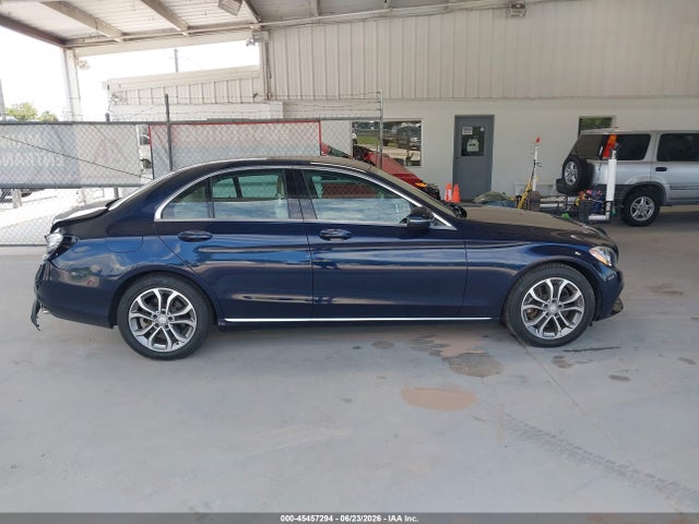 2016 Mercedes-benz C 300 მანქანა იყიდება აუქციონზე, vin: 55SWF4JB2GU099396, აუქციონის ნომერი: 45457294